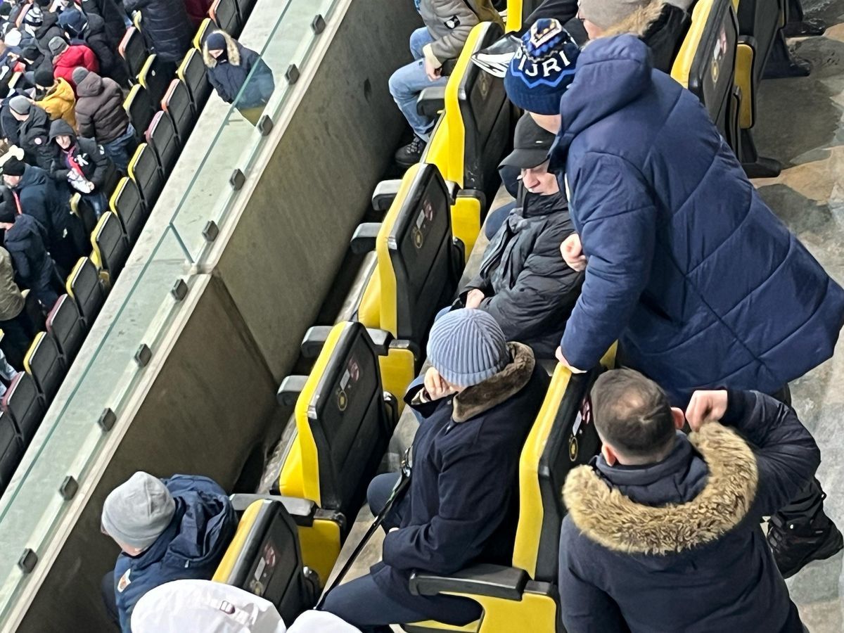 Cum a apărut Mircea Lucescu la FCSB - Dinamo + Ce alte nume mari au fost la derby