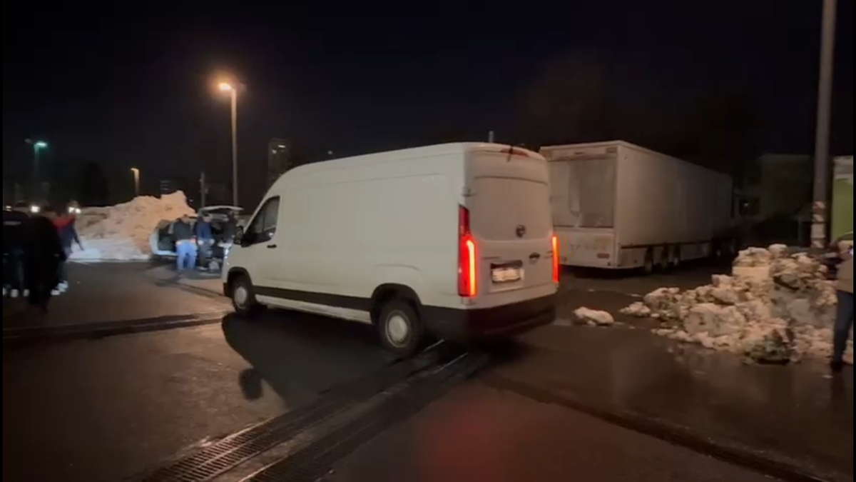 Darius Olaru a plecat cu duba de echipamente de la stadion