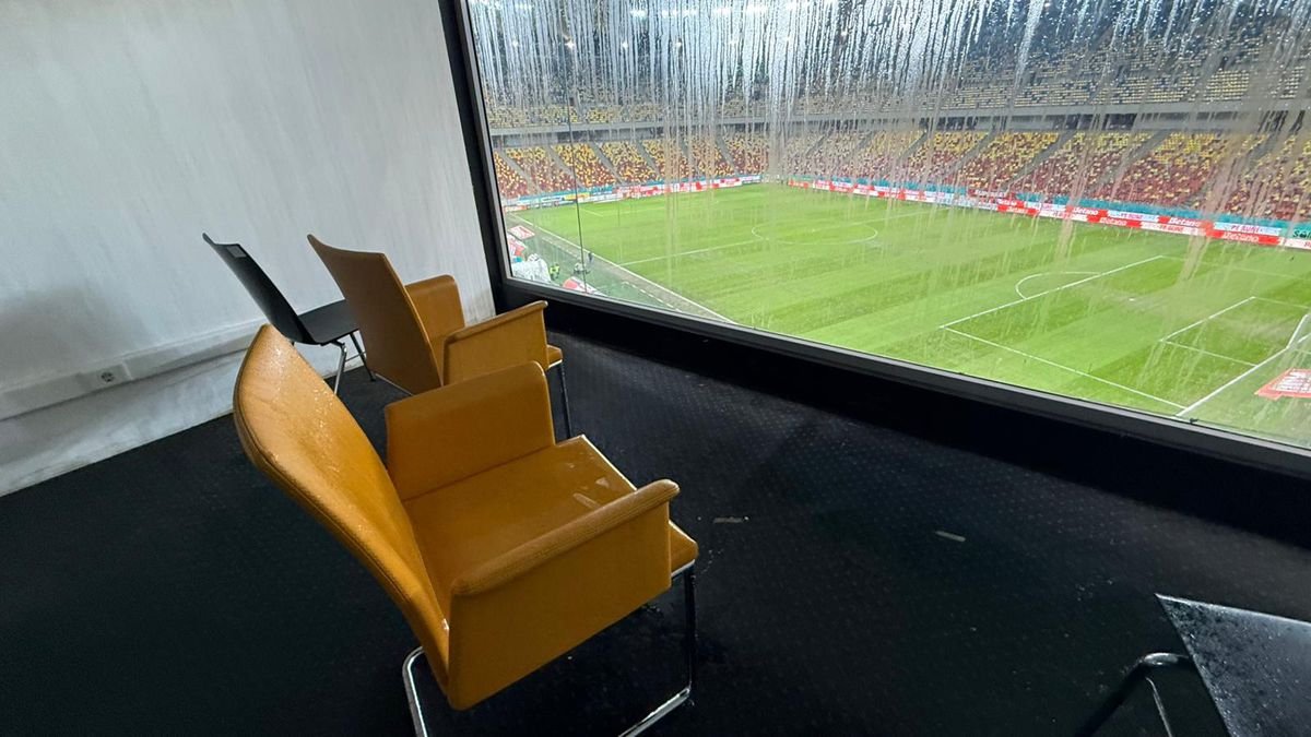 Arena Națională se degradează alarmant! Dezastru la un studio TV și în zona VIP » Imagini halucinante: plouă din tavan, miros pregnant de mucegai
