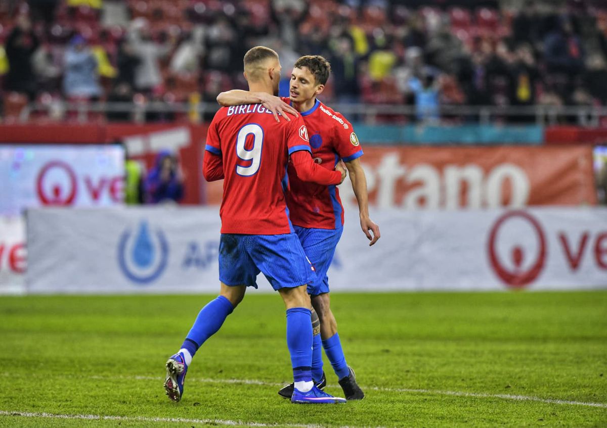 Darius Olaru a pasat perfect, David Miculescu s-a distrat cu portarul de la Metaloglobus » Cum s-a marcat golul care a adus liniștea pentru FCSB