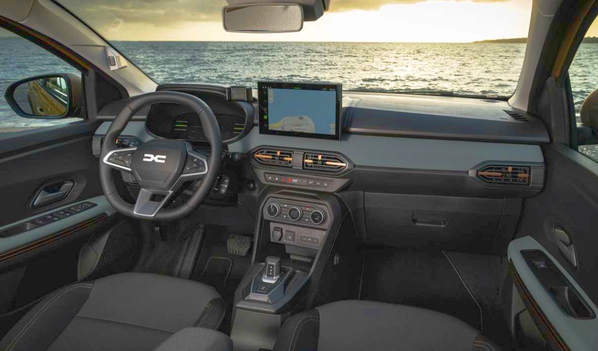 Noul model Dacia se transformă total » Lansează încă un SUV care se va bate cu Renault și Peugeot: primele imagini