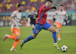 Darius Olaru a pasat perfect, David Miculescu s-a distrat cu portarul de la Metaloglobus » Cum s-a marcat golul care a adus liniștea pentru FCSB