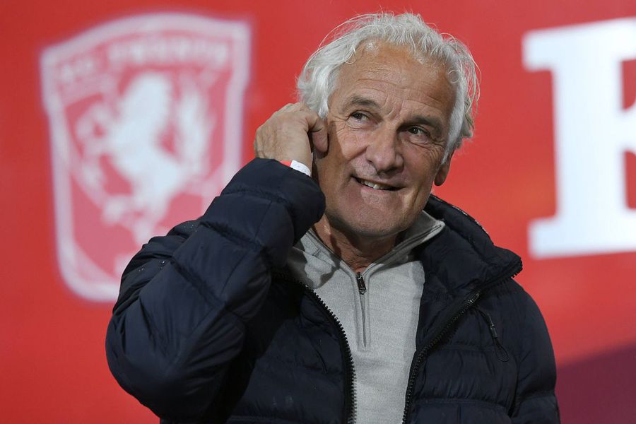 Demisie-blitz a lui Dick Advocaat » Cine va fi noul selecționer al echipei calificate la Campinatul Mondial