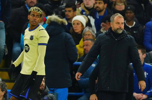 Lamine Yamal nu pare să accepte deciziile lui Hansi Flick ca un profesionist / Foto: Imago