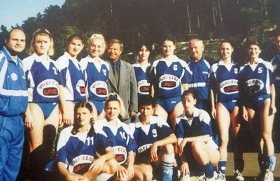 7 povești incredibile cu Vasile Ouatu, fostul patron din volei, ucis de coronavirus: de la „folcloriste” la echipamentul cu buricul gol și ceaiuri pentru retrogradare