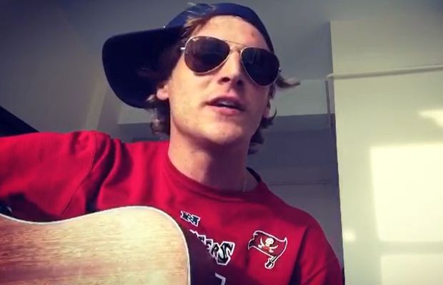 VIDEO Manuel de Iriondo a compus o melodie pentru români: „Nu fi prost și stai în casă”