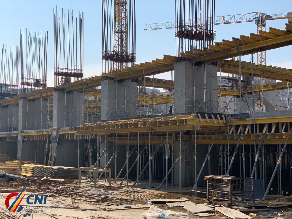 VIDEO. Vietnamezii de la stadioanele Ghencea și Giulești nu se tem de COVID-19: „Pe șantiere nu există riscuri”