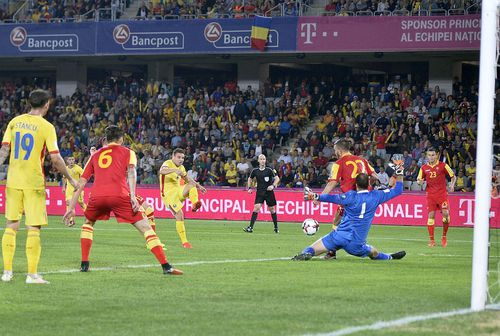 Ultimul meci în startul unei campanii pentru CM a avut loc în 2016, 1-1 cu Muntenegru, golul nostru fiind marcat de Adi Popa // FOTO Raed Krishan