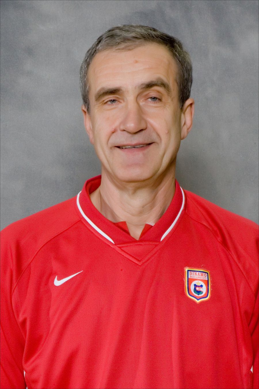 Vasile Popa, fostul internațional și antrenor al lui Dinamo FOTO CS Dinamo Vasile Popa, fostul internațional și antrenor al lui Dinamo FOTO CS Dinamo