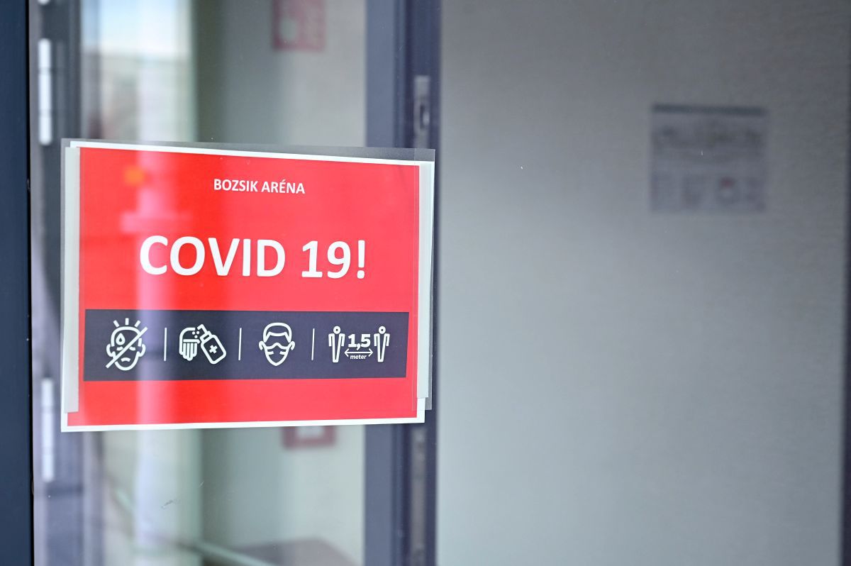 Am mers să vedem cum arată „bijuteria” de 40 de milioane de euro pe care o inaugurează „naționala” » Dotare curioasă: pasarelă de 20 de metri pentru oaspeți