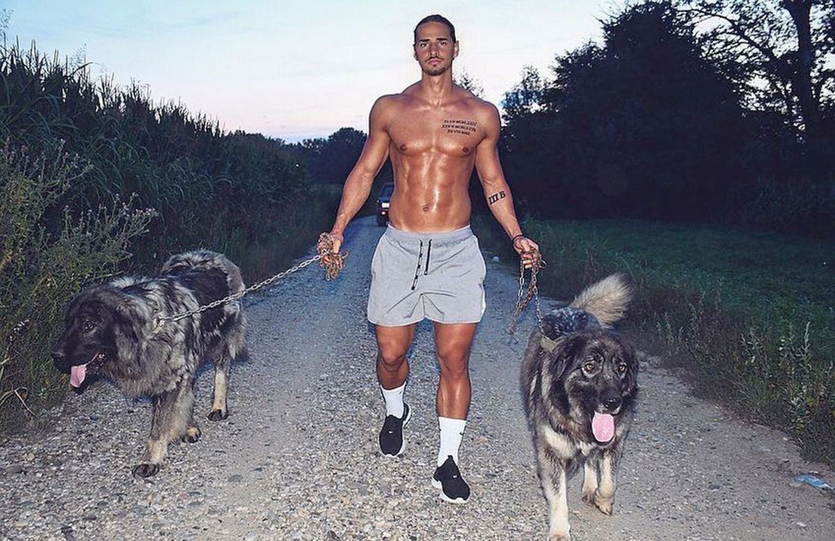 Dinamo i-a dat papucii, dar poate deveni adversarul „câinilor” în play-out! Ce salariu vrea și cine se interesează de el