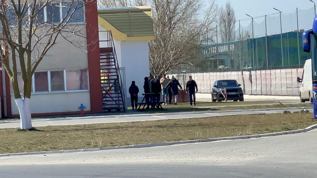 Gigi Becali, Lucescu și ucrainenii » Patronul FCSB le-a deschis azi porțile bazei din Berceni: „I-am zis lui Sydorchuk: «E în interesul tău să joci»”