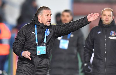 Cum s-a eliminat Universitatea Craiova din lupta la titlu: doi campioni ai erorilor