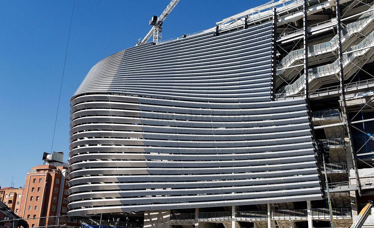 OZN-ul prinde contur! Noi imagini fabuloase cu „Santiago Bernabeu”, stadionul lui Real Madrid