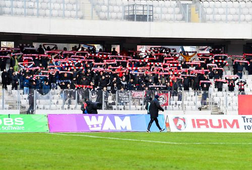 efFanii arădeni, în deplasare la meciul cu U Cluj / FOTO: Imago