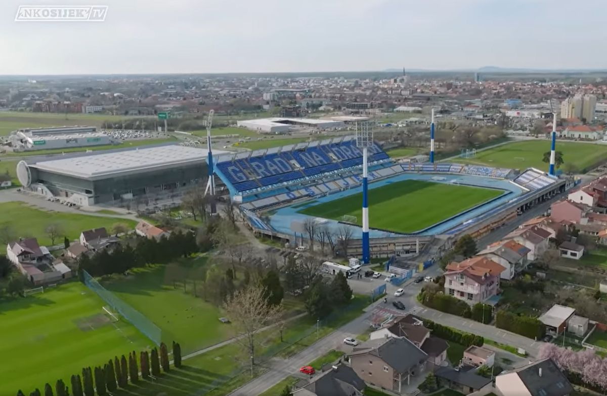 Guvernul maghiar a mai ridicat un stadion de 5 stele în afara țării » Imagini spectaculoase cu proiectul de 65 de milioane de euro