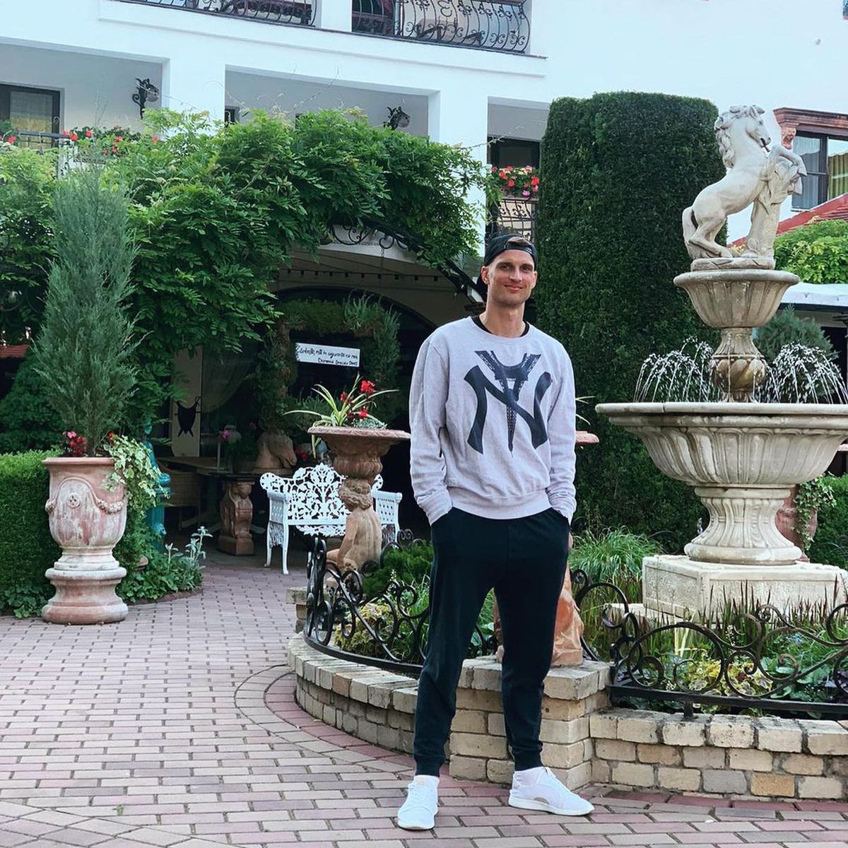 Thomas Juel-Nielsen, omul care a răpus FCSB, este acum fotomodel