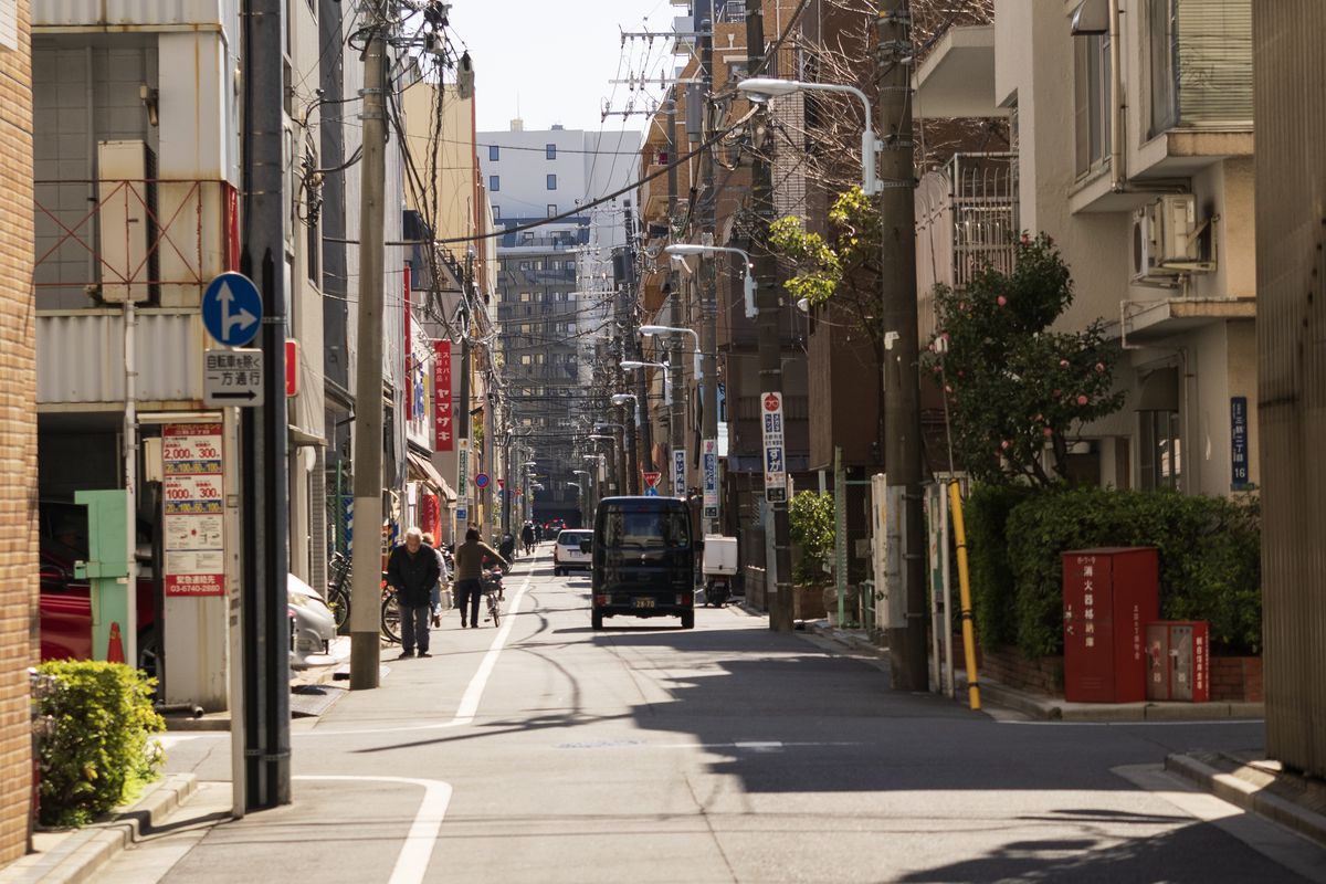 Bine aţi venit în viitor! Fotoreportaj GSP în metropola din lume cu cei mai mulţi oameni: fără maşini, cu metrouri automatizate şi oraşe subterane + Cum se trăieşte un meci de baseball în Japonia