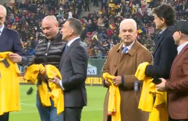 „Adică eu n-am onoare?!” » A răbufnit după imaginile cu Hagi și Iordănescu: „Plenară ca pe vremea lui Ceaușescu!”