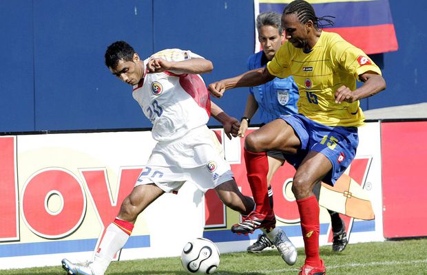 Așa a fost ultima oară când am întâlnit Columbia » 11 imagini despre care nu știai că mai există! Ziua în care vedetele Diviziei A s-au luat la trântă cu sud-americanii