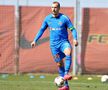 Vlad Chiricheș a revenit pe teren în amicalul FCSB - Gloria Buzău // sursă fotografii: Facebook FCSB & Gloria Buzău