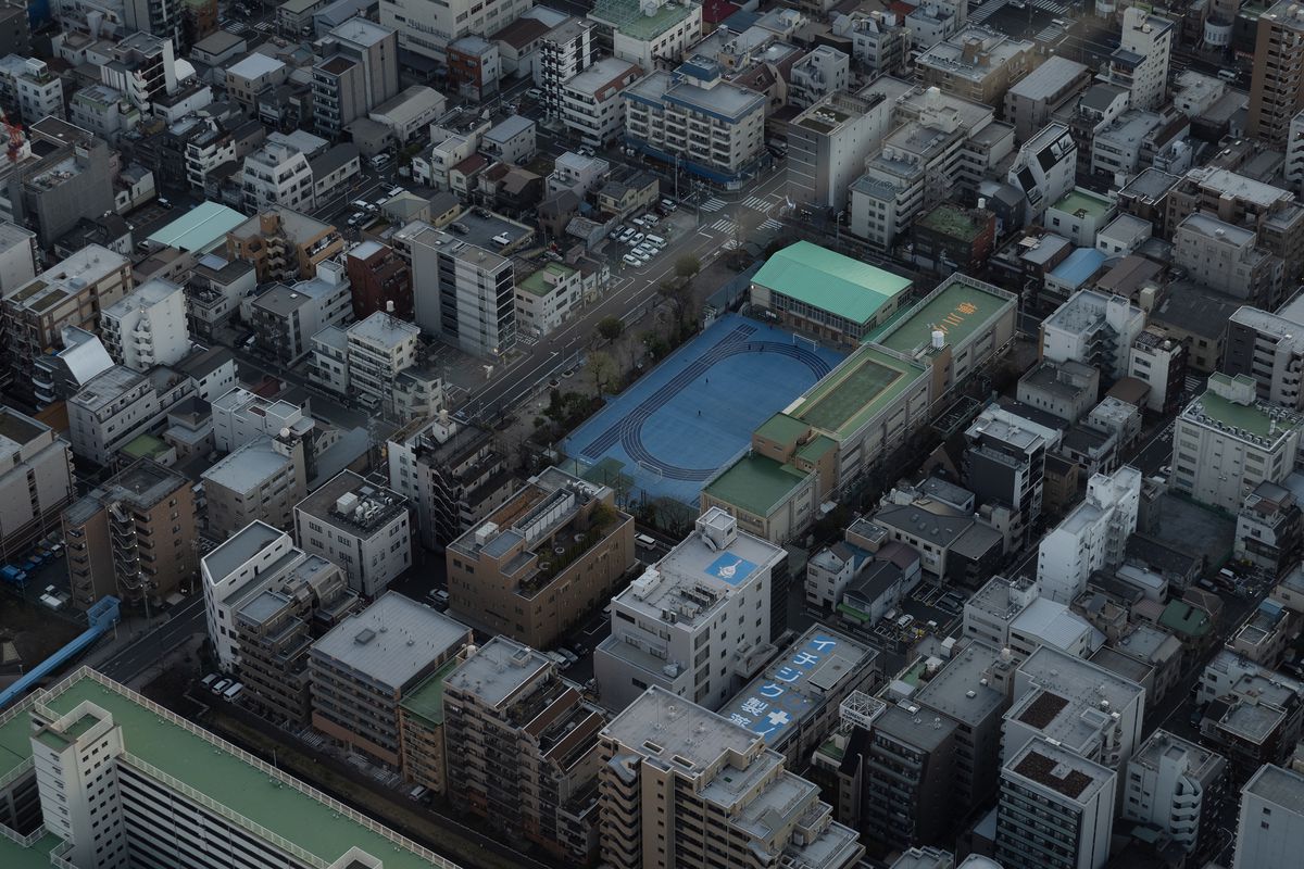 Bine aţi venit în viitor! Fotoreportaj GSP în metropola din lume cu cei mai mulţi oameni: fără maşini, cu metrouri automatizate şi oraşe subterane + Cum se trăieşte un meci de baseball în Japonia