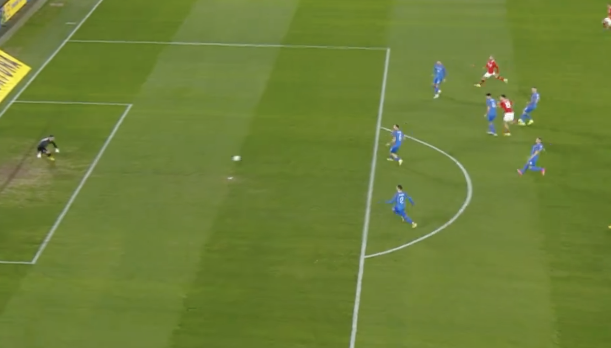 Nu au înțeles nimic! Adversara României de la EURO a luat gol în secunda 6 după o fază de Playstation