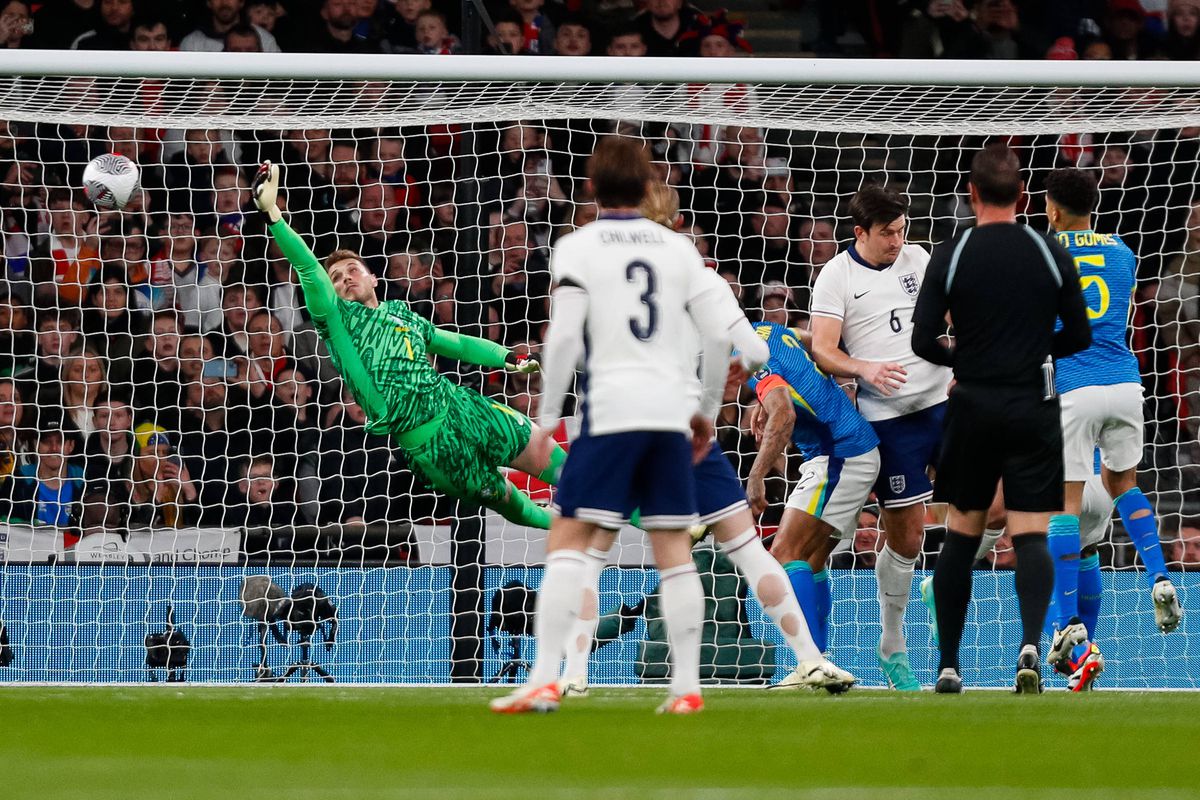 Perla de 17 ani a lui Real Madrid a decis Anglia - Brazilia! Show pe Wembley între cele două forțe