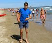 Victor Pițurcă, pe plajă în Rimini. Imagini de la acțiunea San Marino - România, din 2011 / FOTO: Arhivă Gazeta Sporturilor