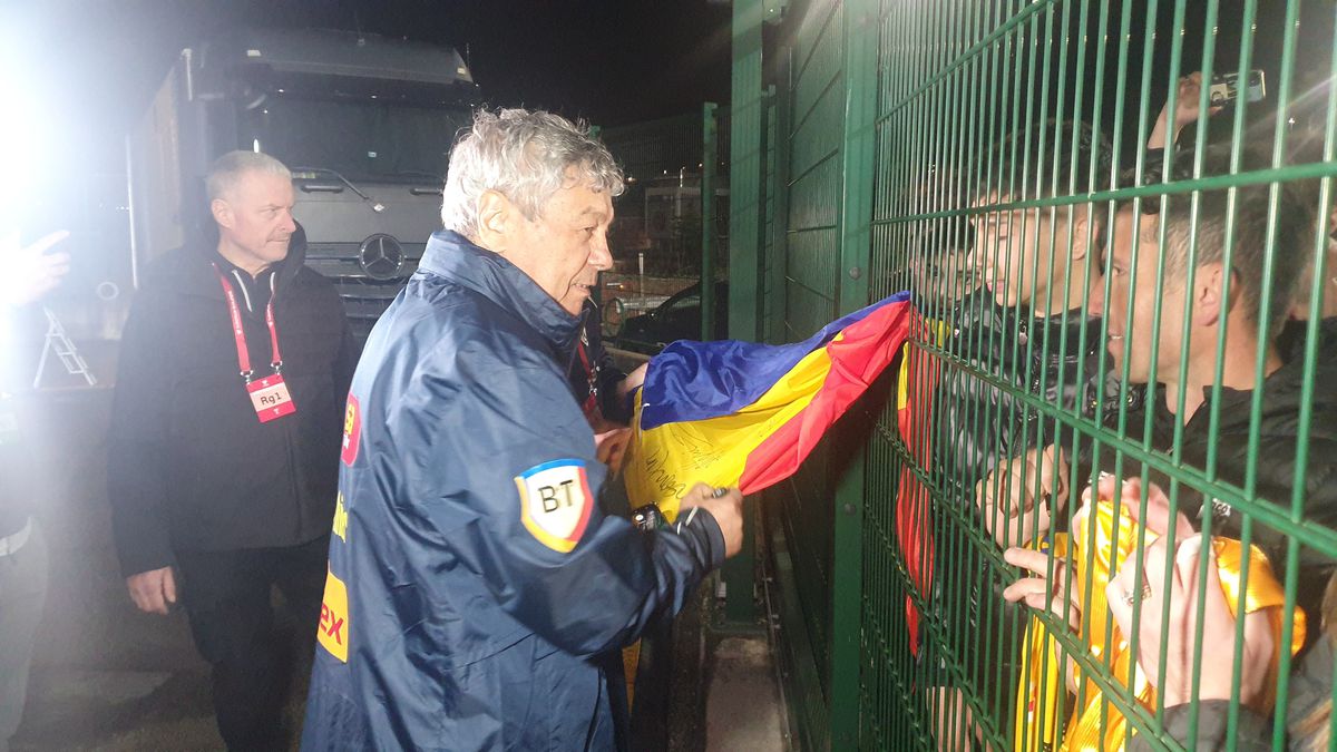 Imagini în oglindă la 14 ani distanță » Același gard, alt selecționer: Mircea Lucescu le-a făcut pe plac fanilor, care au primit cadouri