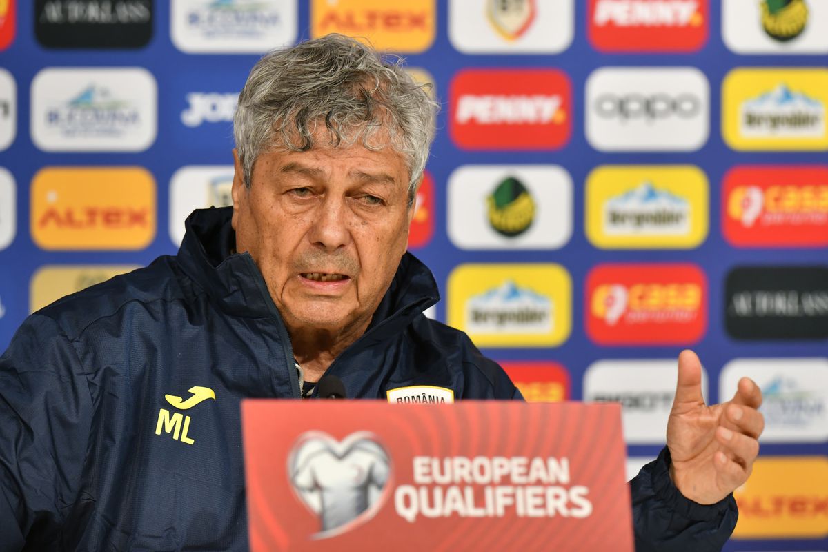 Imagini de la conferința de presă premergătoare meciului România - San Marino