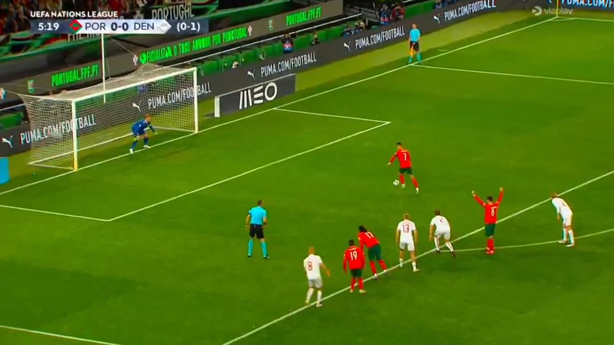 „Cristiano a executat într-un mod scandalos” » Portughezii nu l-au iertat pe Ronaldo pentru penalty-ul irosit cu Danemarca