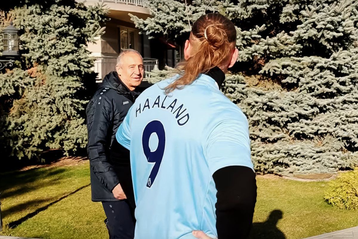 Erling Haaland după o lună în Moldova » Scene tari la Chișinău! Sosia norvegianului a ajuns lângă starul lui City: ce a urmat