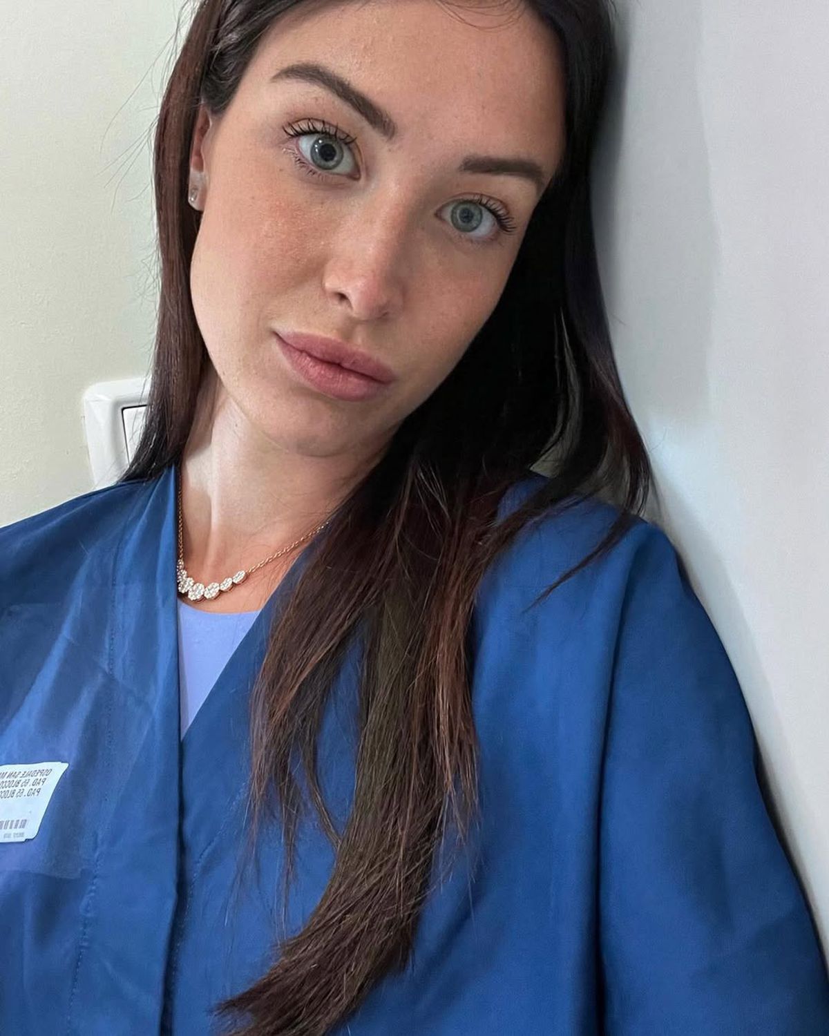 Anna a devenit doctoriță cu acte în regulă și a sărbătorit cu soțul fotbalist: „Nu știam dacă voi termina examenele la timp! Femeilor, visați măreț!”