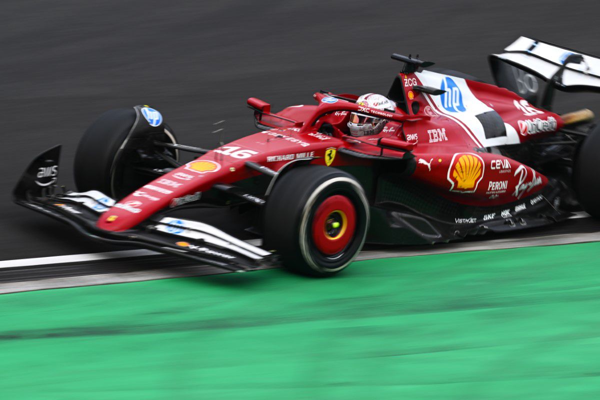 Leclerc și Hamilton, ambii piloți Ferrari, DESCALIFICAȚI din Marele Premiu al Chinei!