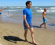 Victor Pițurcă, pe plajă în Rimini. Imagini de la acțiunea San Marino - România, din 2011 / FOTO: Arhivă Gazeta Sporturilor