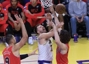 Luka Doncic, extrem de nervos în înfrângerea la scor a lui Los Angeles Lakers: „E o prostie” » LeBron James a revenit după accidentare