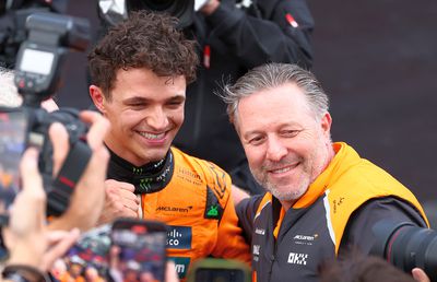 „Roata Norocului” și ceasuri amanetate » Povestea de film a șefului McLaren, echipa momentului în Formula 1