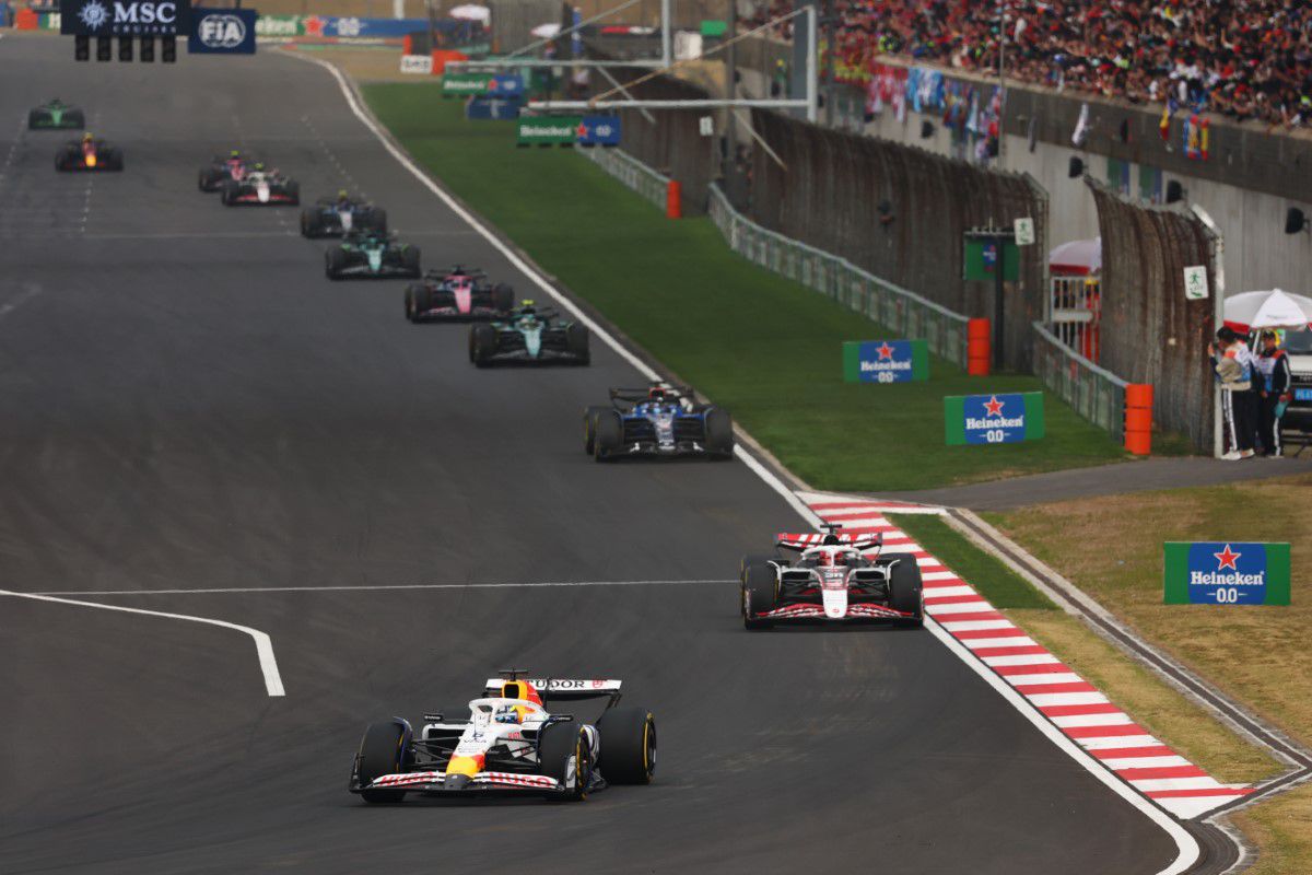 Oscar Piastri a câștigat Marele Premiu de Formula 1 al Chinei! Fără emoții în Shanghai: McLaren domină detașat