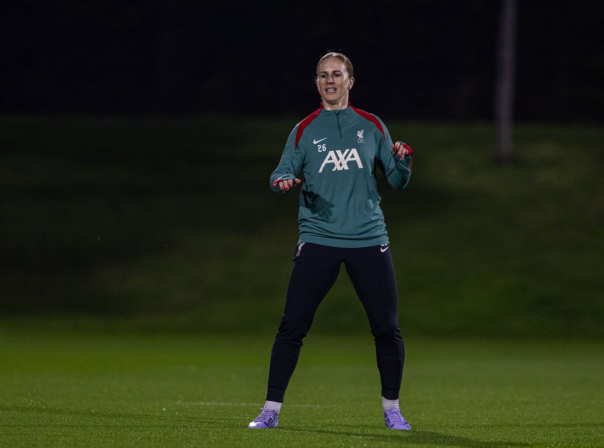 Natasha Dowie, în meciul pentru legendele lui Liverpool