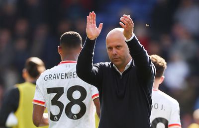 Echipa lui Arne Slot, mai puternică decât trupa lui Klopp? O mașinărie de goluri și recorduri în drumul spre titlu!