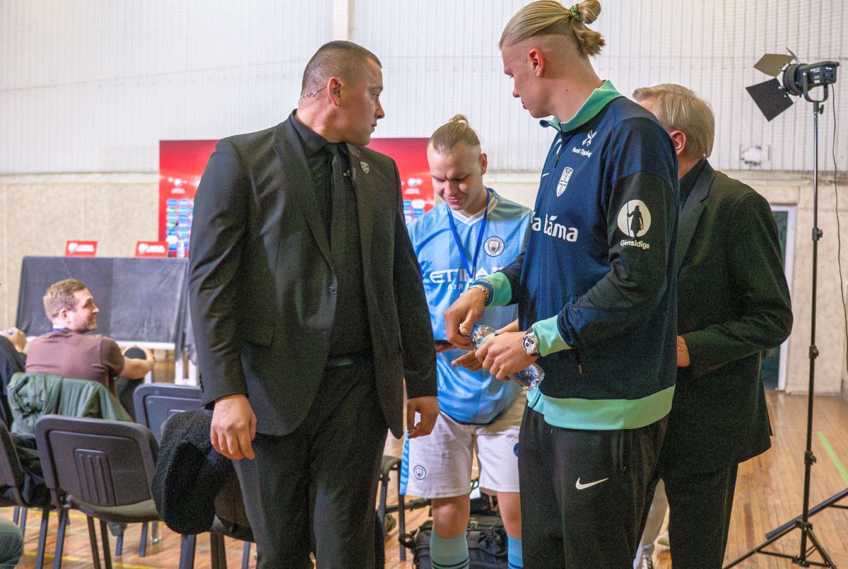 Erling Haaland după o lună în Moldova » Scene tari la Chișinău! Sosia norvegianului a ajuns lângă starul lui City: ce a urmat