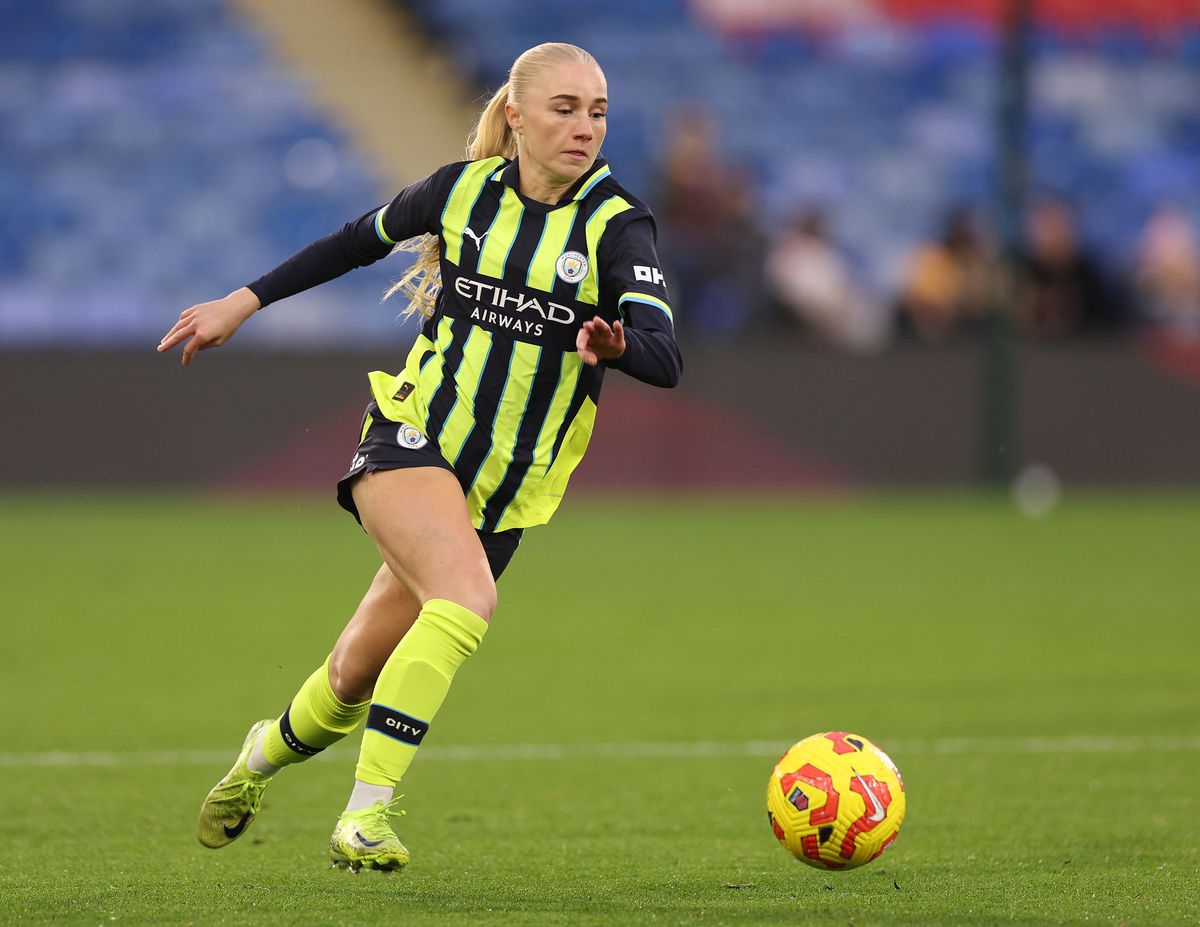 La 16 ani a suferit o operație pe inimă, iar acum speră să joace la Euro 2025: „Ritmul cardiac a ajuns la 220 de bătăi pe minut”