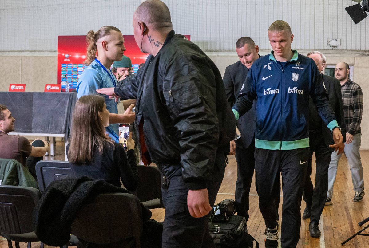 Erling Haaland după o lună în Moldova » Scene tari la Chișinău! Sosia norvegianului a ajuns lângă starul lui City: ce a urmat