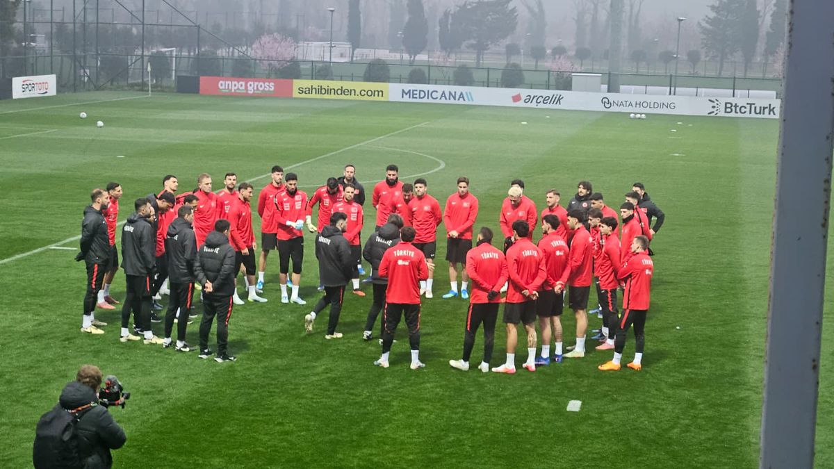 Arda Guler, absent de la antrenamentul lui Montella! Ultimele detalii de la baza Turciei: 3 jucători cu probleme, unul urmează să fie trimis acasă, altul e în mare pericol