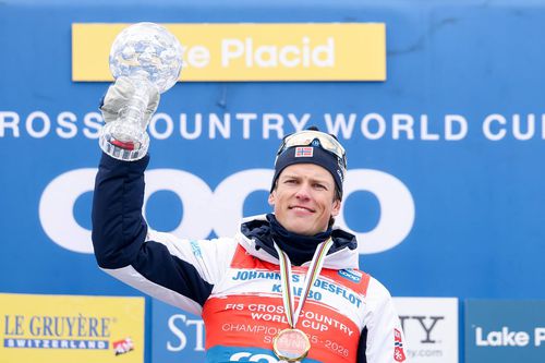 Johannes Klaebo cu Globul de Cristal în sezonul 2025-2026 Foto: Imago Images