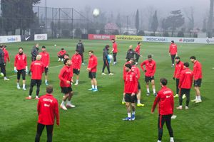 Arda Guler, absent de la antrenamentul lui Montella! Ultimele detalii de la baza Turciei: 3 jucători cu probleme, unul urmează să fie trimis acasă, altul e în mare pericol