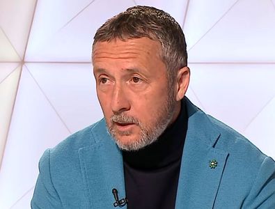 L-a găsit pe succesorul lui Rădoi la FCSB: „Omul vrea să vină” » Semnează cu o condiție: „Dacă nu o acceptă, îl tăiem de pe listă”
