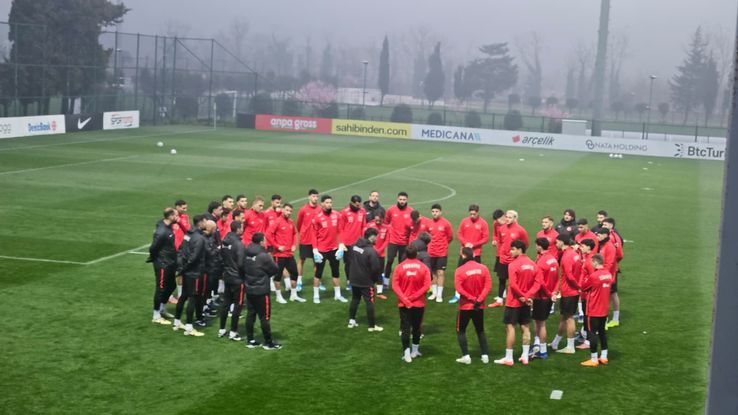 Antrenamentul Turciei, cu trei zile înaintea „barajului” cu România: imagini de la bază / FOTO: Remus Dinu (GSP)