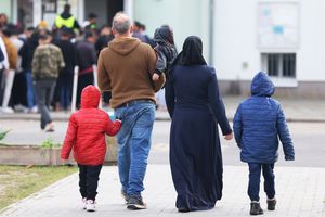 „Imigranții l-au băgat în comă în 5 minute!” » Neamțul celebru din România critică DRASTIC Germania: „Acesta e adevărul! Sunt creștin, nu vreau să fim țară musulmană”